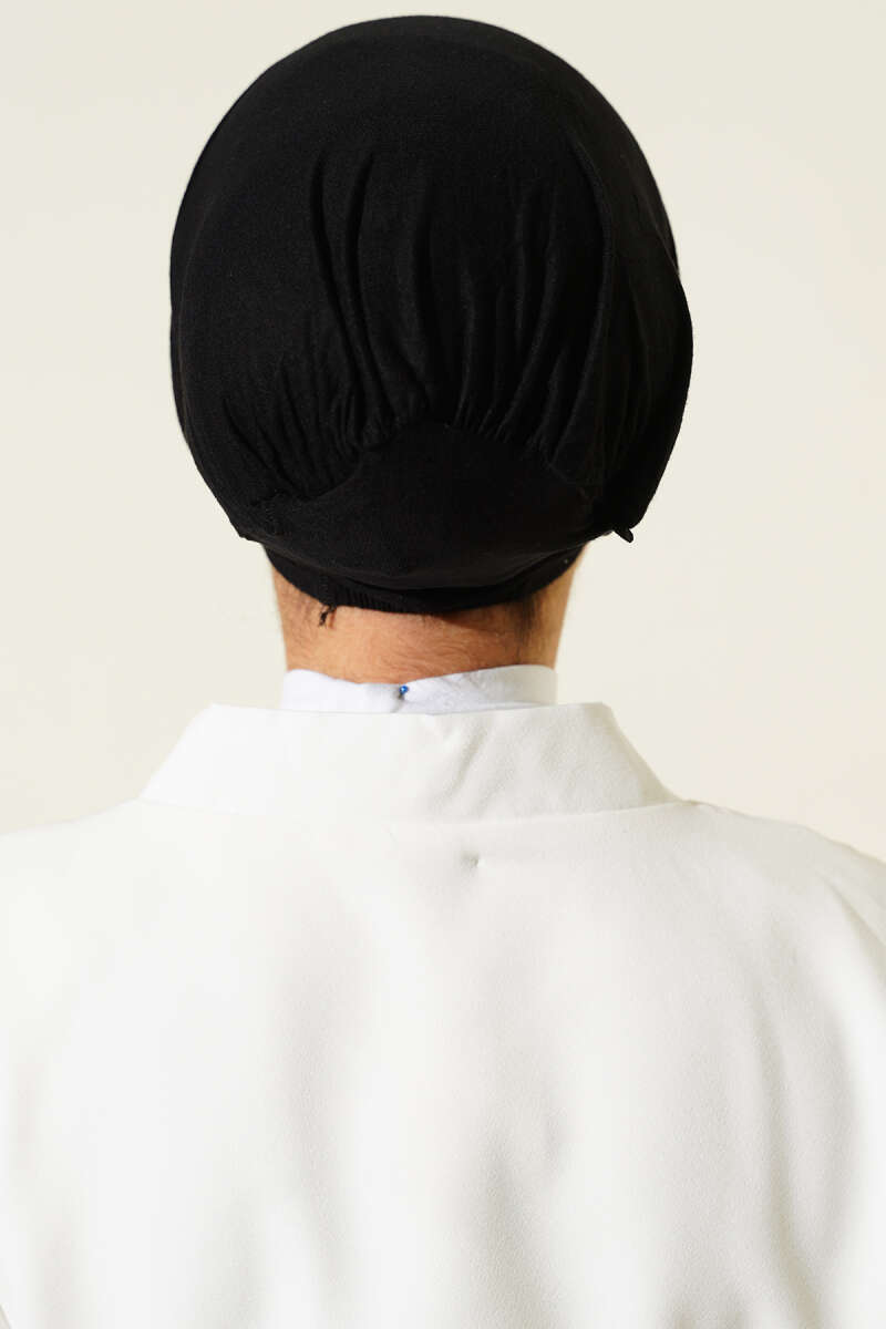 Seamless Pull-On Underscarf - Black
