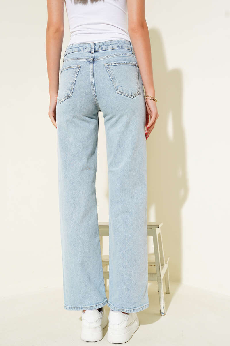 Jeans with Laser Knee Detail - Light Wash