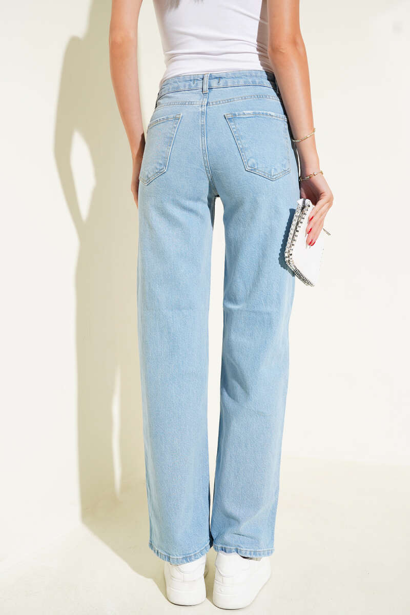 Jeans with Laser Knee Detail - Light Blue