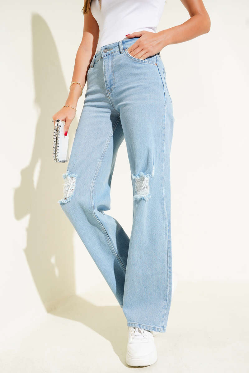Jeans with Laser Knee Detail - Light Blue