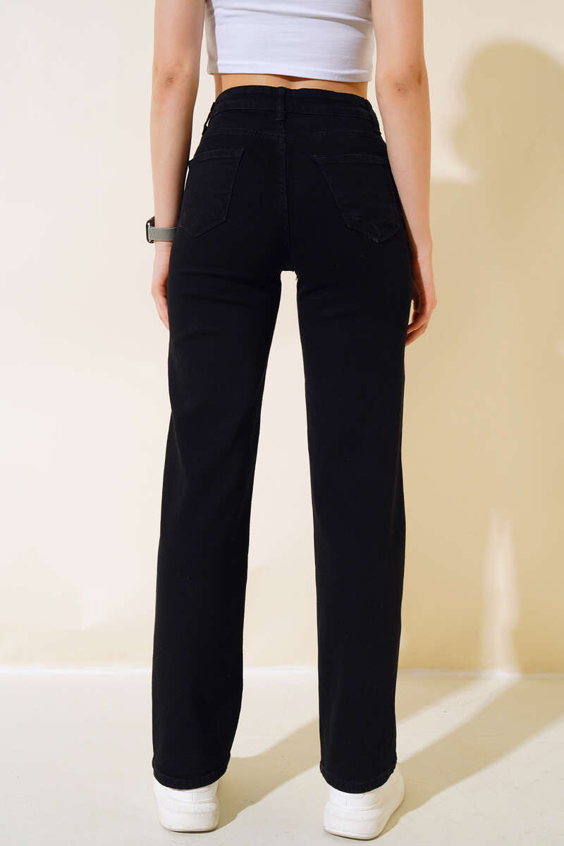 Jeans with Laser Knee Detail - Black