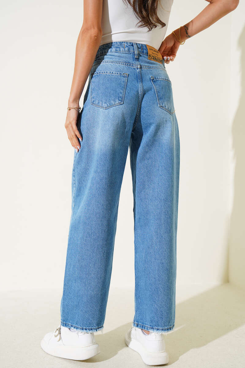 Jeans with Knee Darts - Light Blue