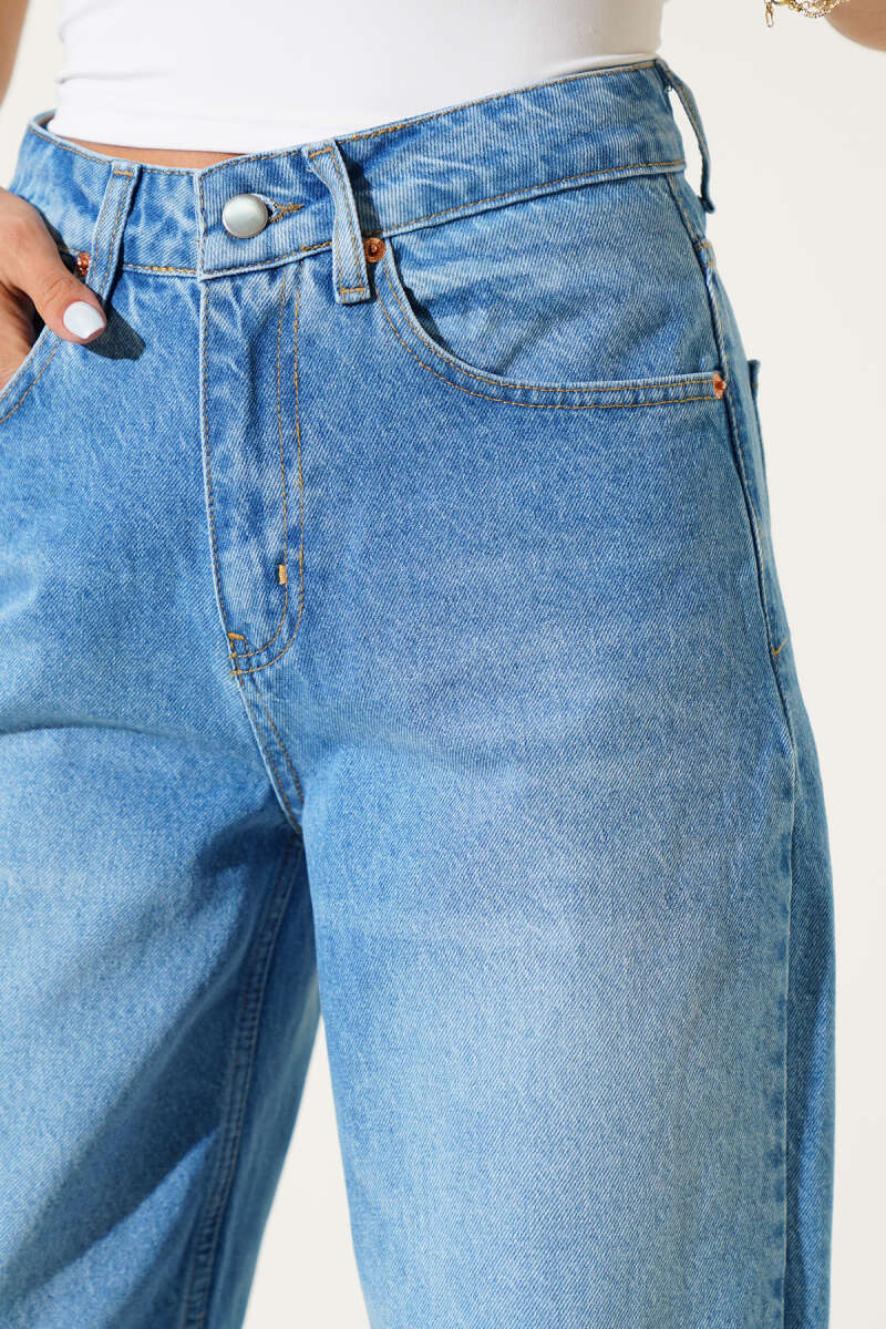 Jeans with Knee Darts - Light Blue