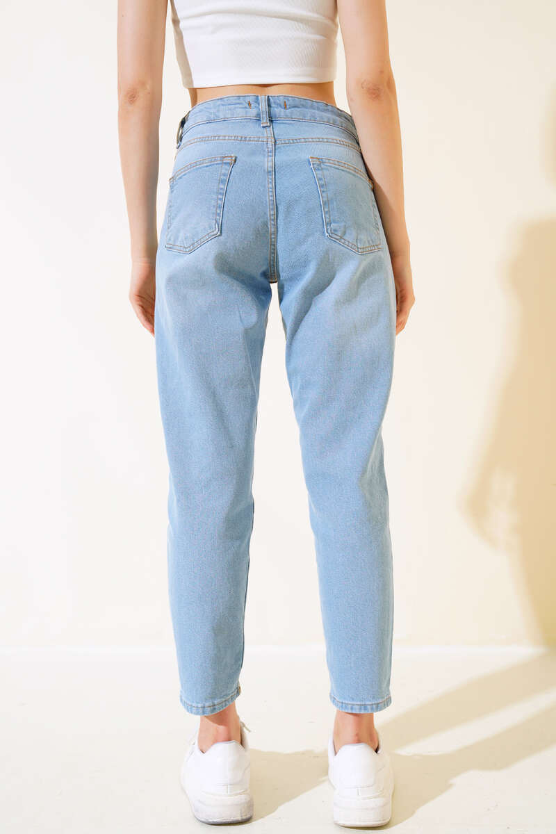 Ripped-Knee Jeans - Blue