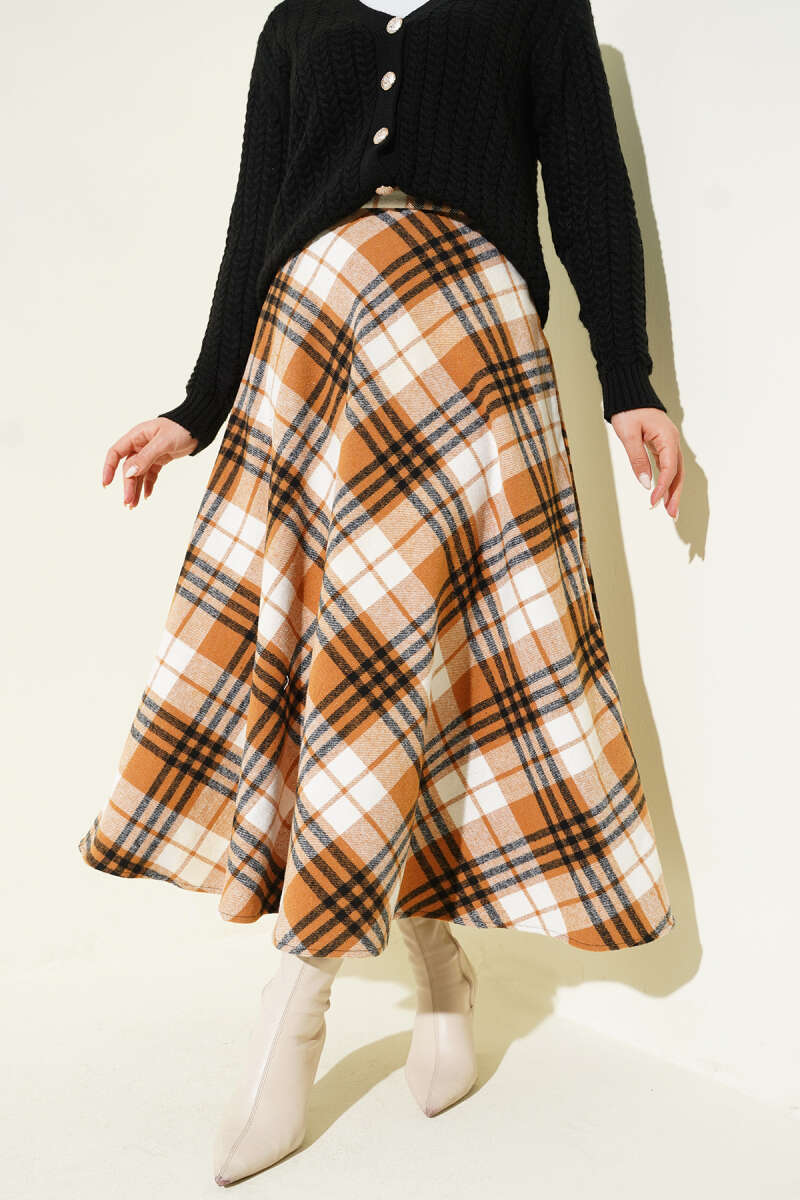 Plaid Felt Zip Skirt - Camel
