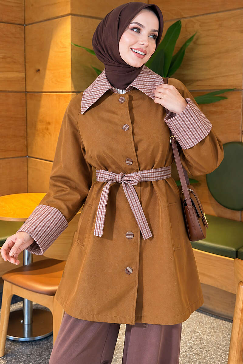 Mid-Length Trench Coat with Plaid Collar - Camel
