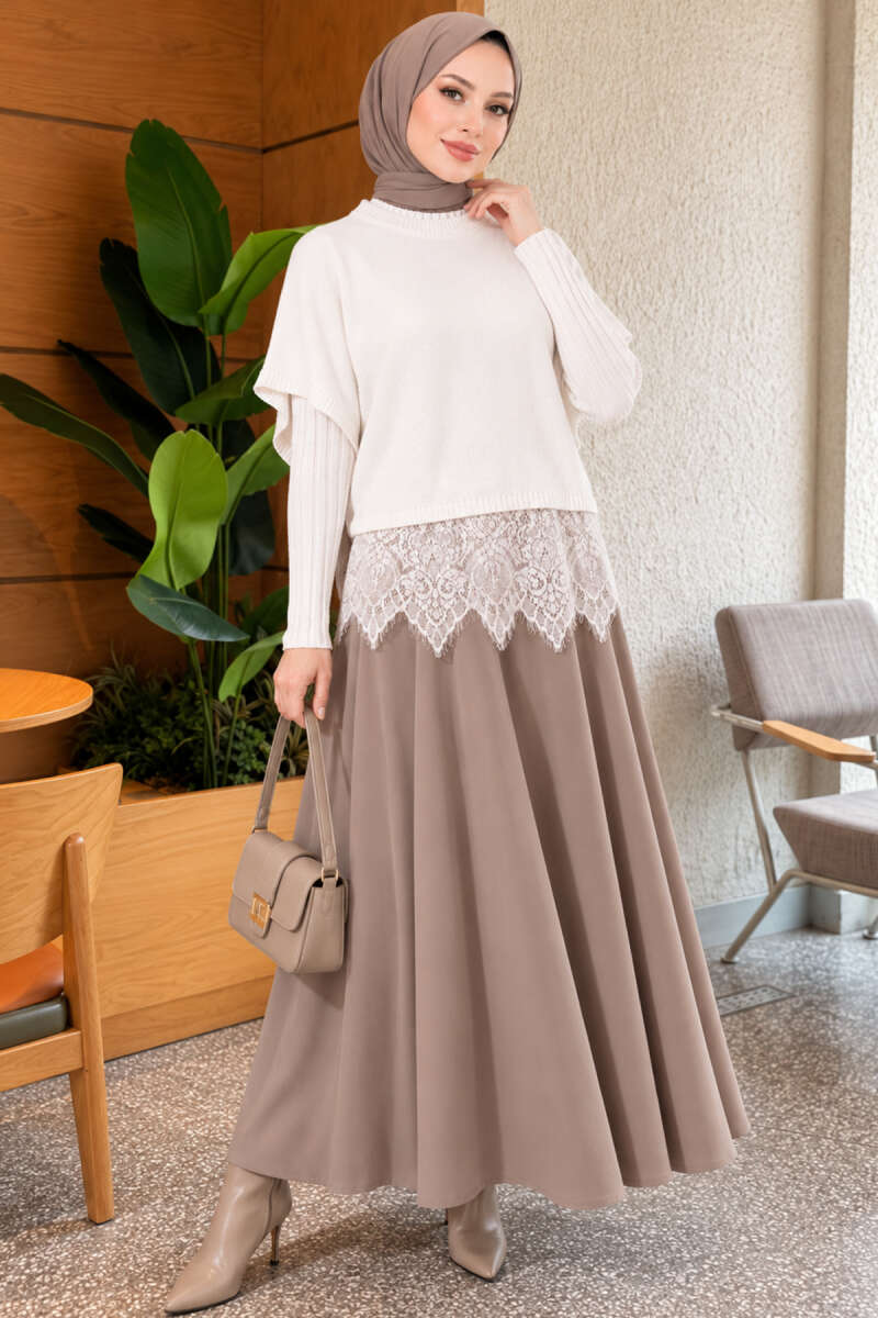 Knit Sweater with Lace Hem - Ecru