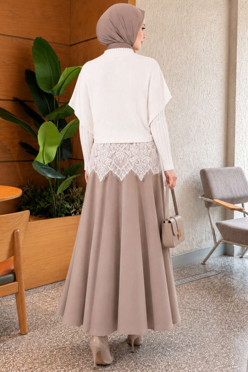 Knit Sweater with Lace Hem - Ecru
