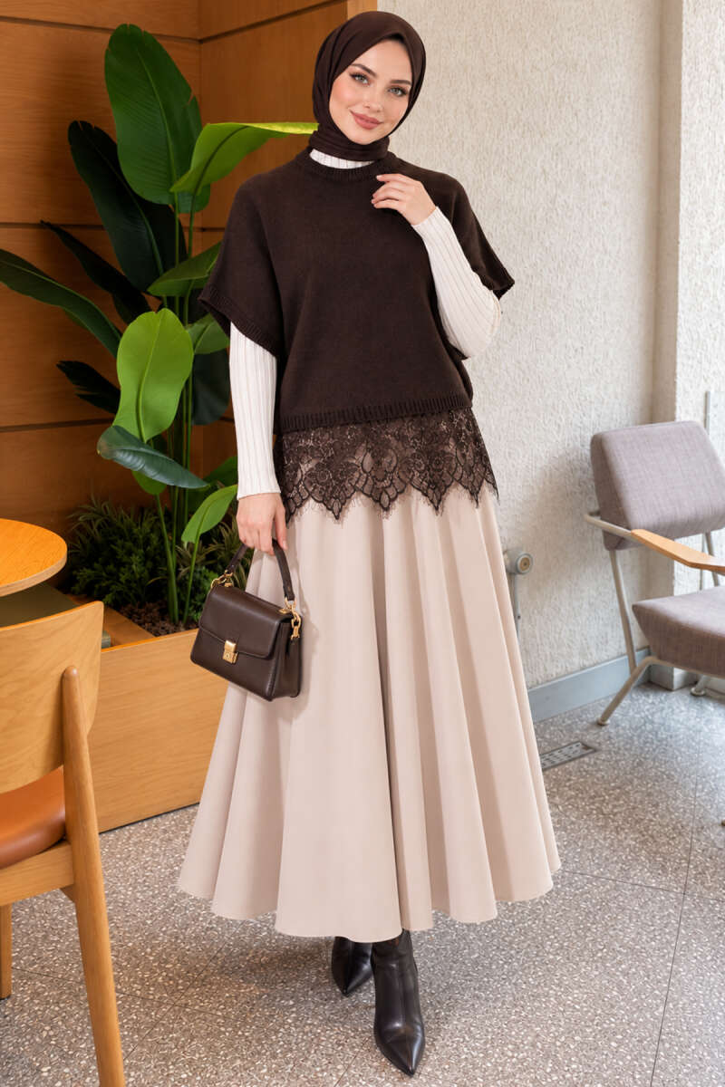 Knit Sweater with Lace Hem - Brown