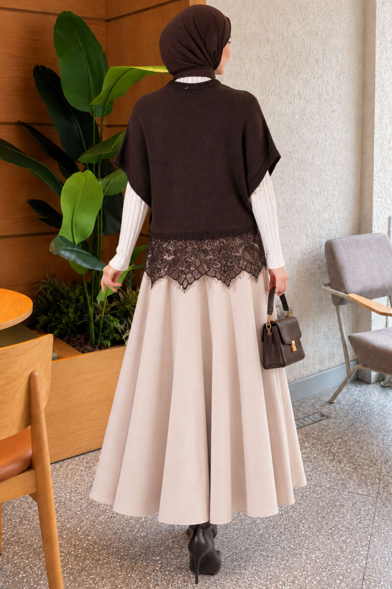 Knit Sweater with Lace Hem - Brown