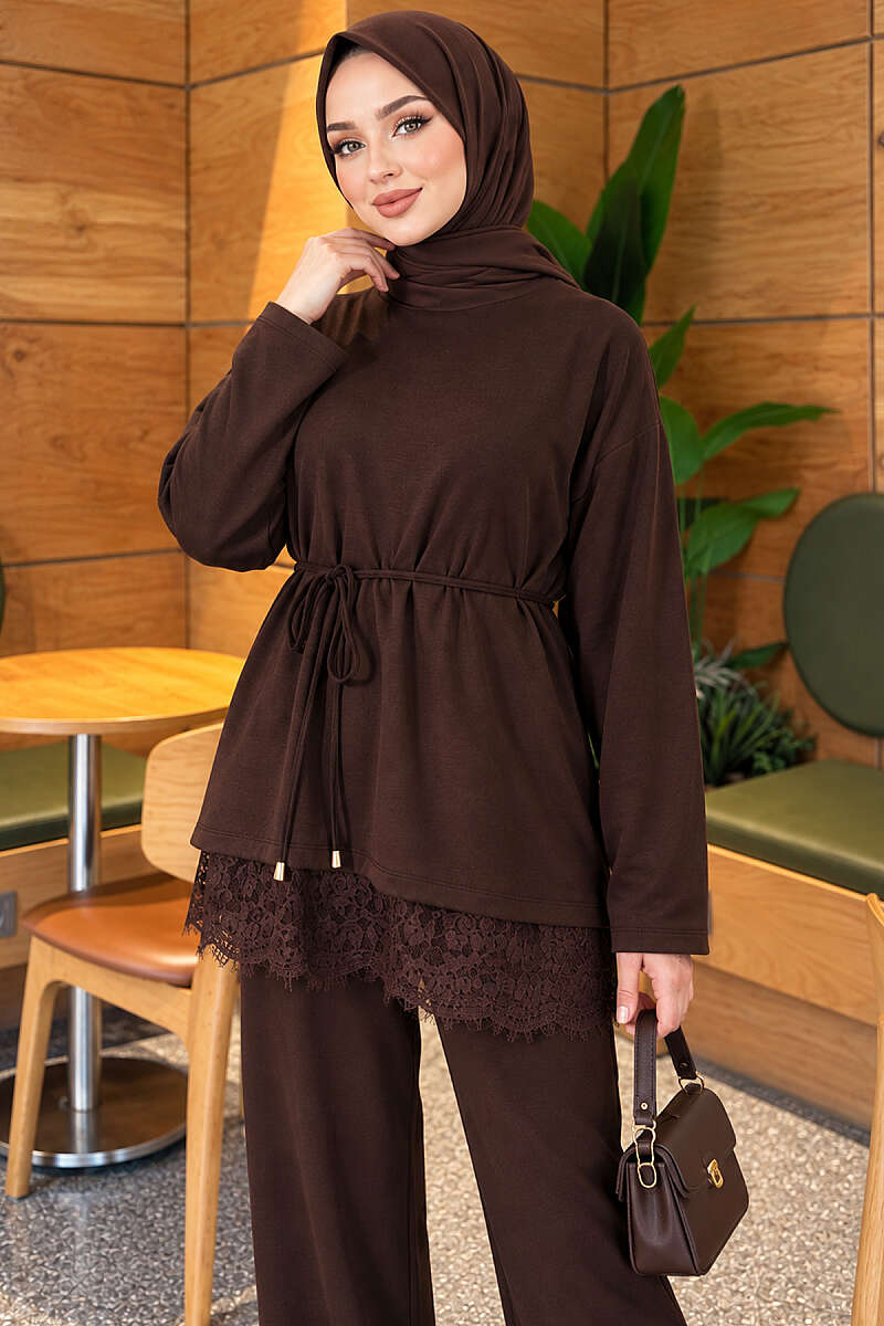 Two-Piece Set with Lace Hem - Brown