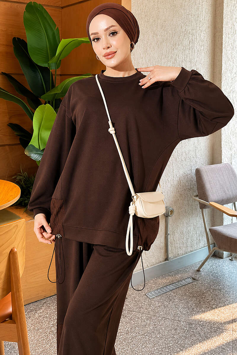 Two-Piece Set with Elastic Hem - Brown
