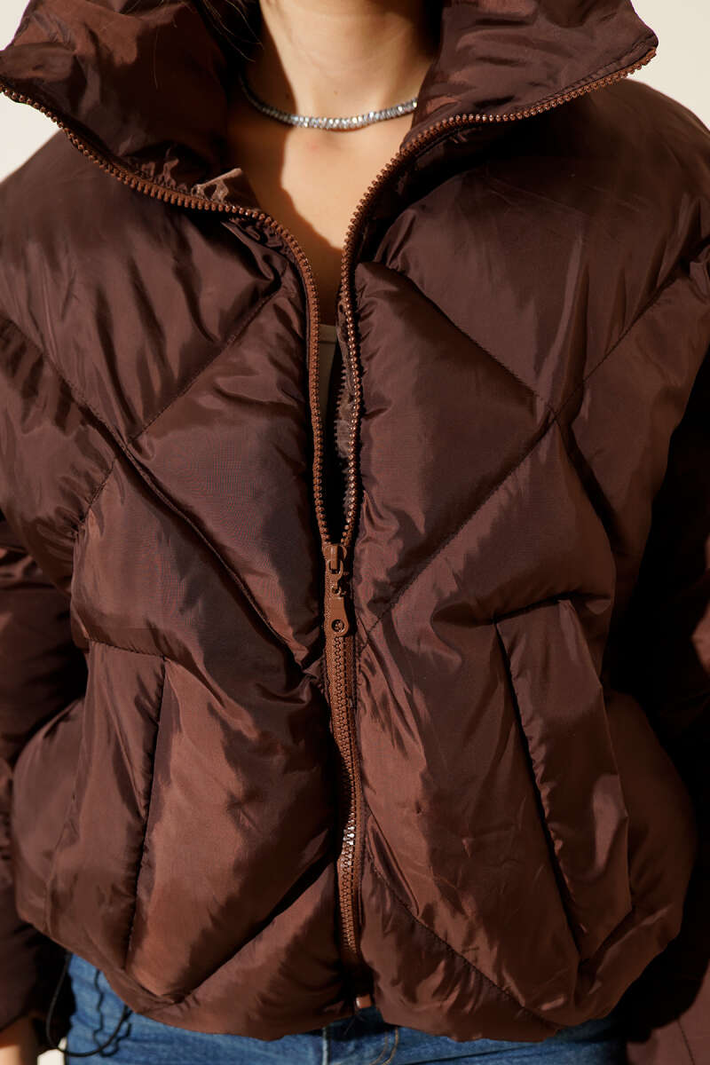 Short Puffer Jacket with Elastic Hem - Brown