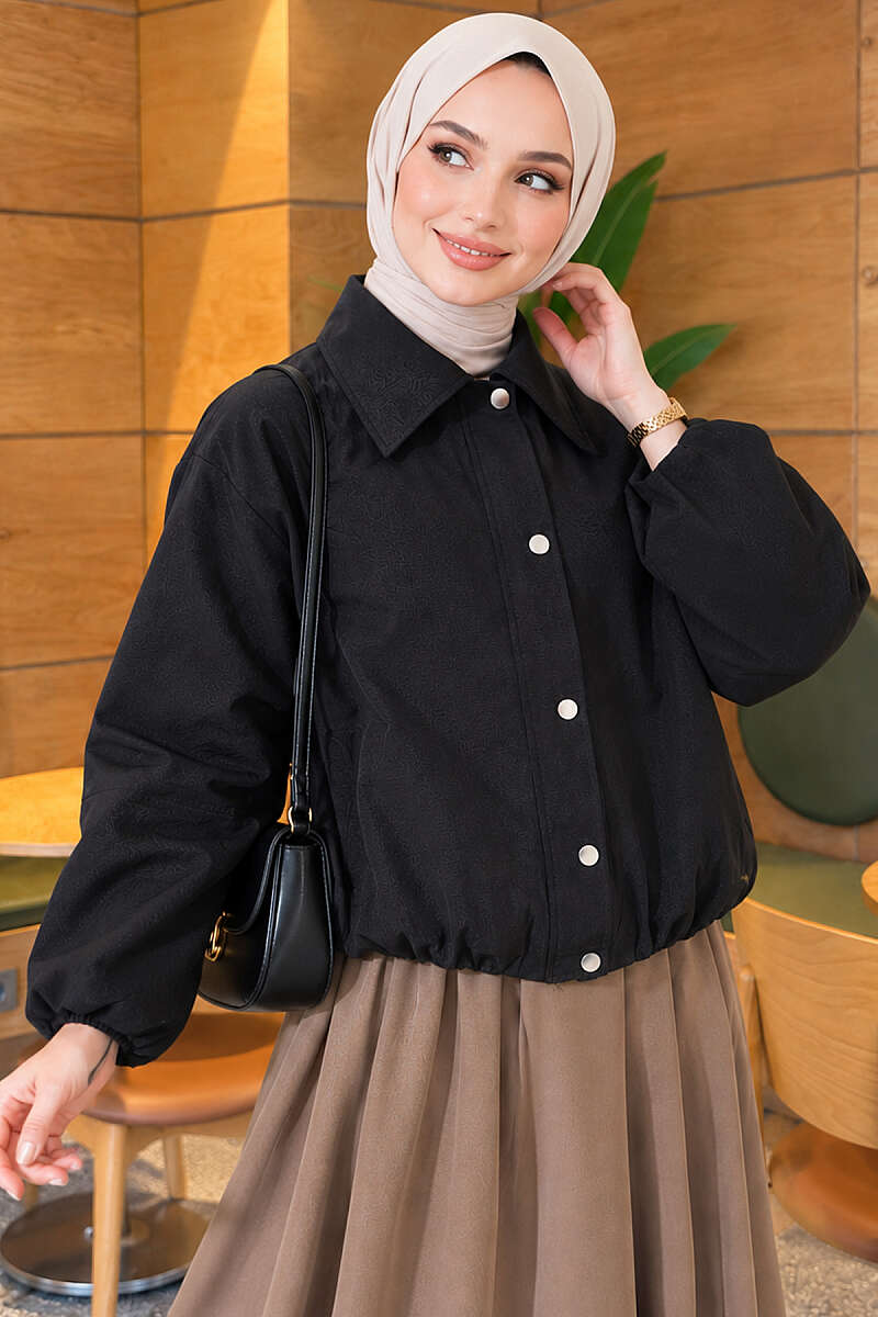 Short Zip-Up Jacket with Snap Buttons - Black