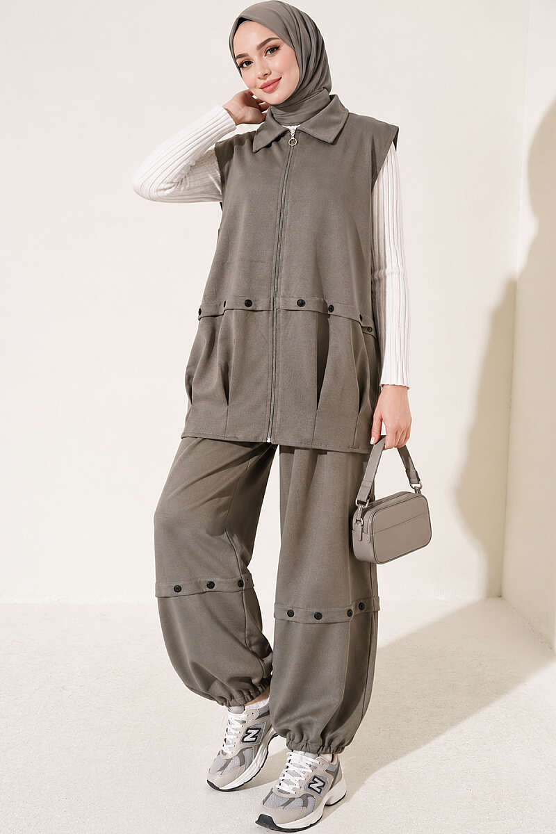 Loycha Two-Piece Set with Zip Vest - Khaki