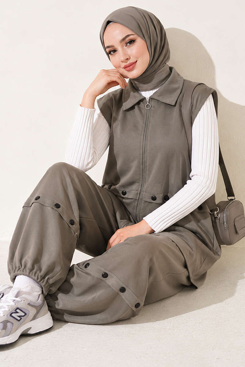 Loycha Two-Piece Set with Zip Vest - Khaki