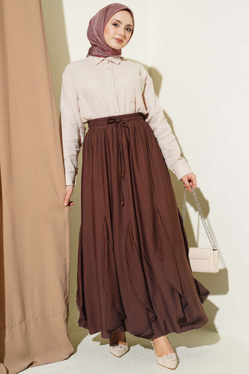 Ruffle-Detail Skirt with Elastic Waist - Brown