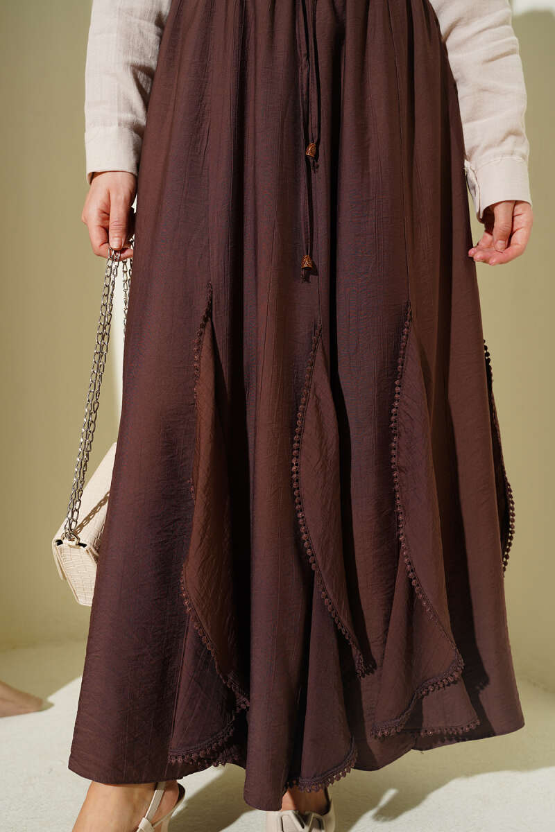 Ruffle-Detail Skirt with Elastic Waist - Brown