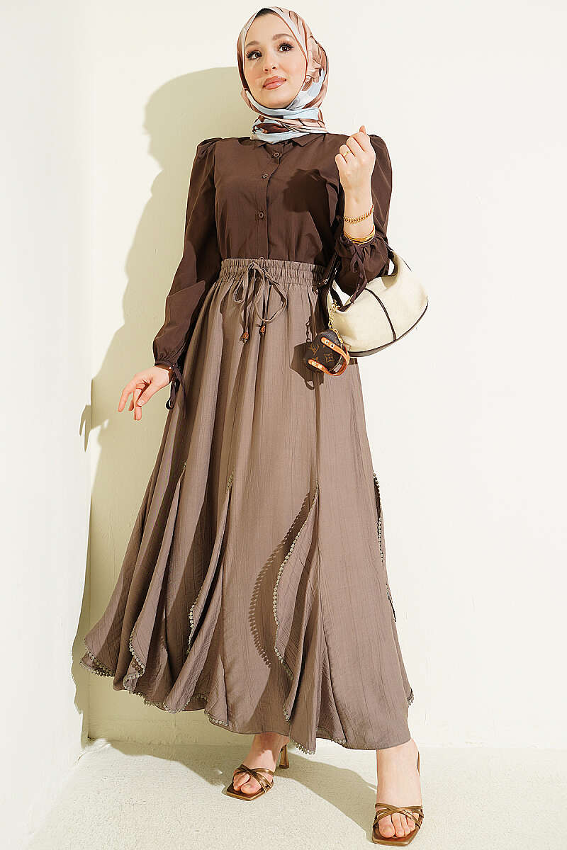 Ruffle-Detail Skirt with Elastic Waist - Mink