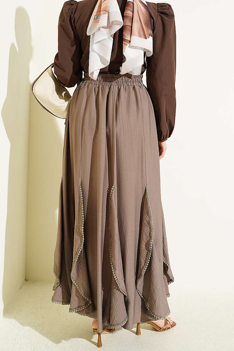 Ruffle-Detail Skirt with Elastic Waist - Mink