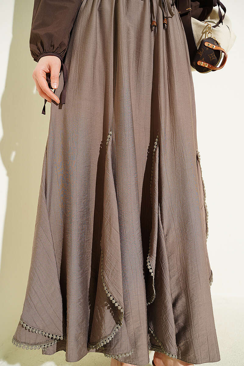 Ruffle-Detail Skirt with Elastic Waist - Mink