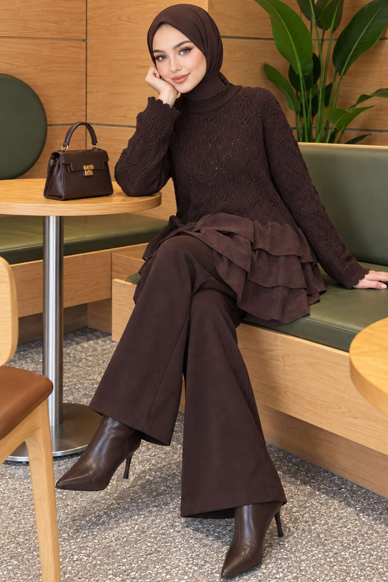Ruffle-Detail Knit Two-Piece Set - Brown