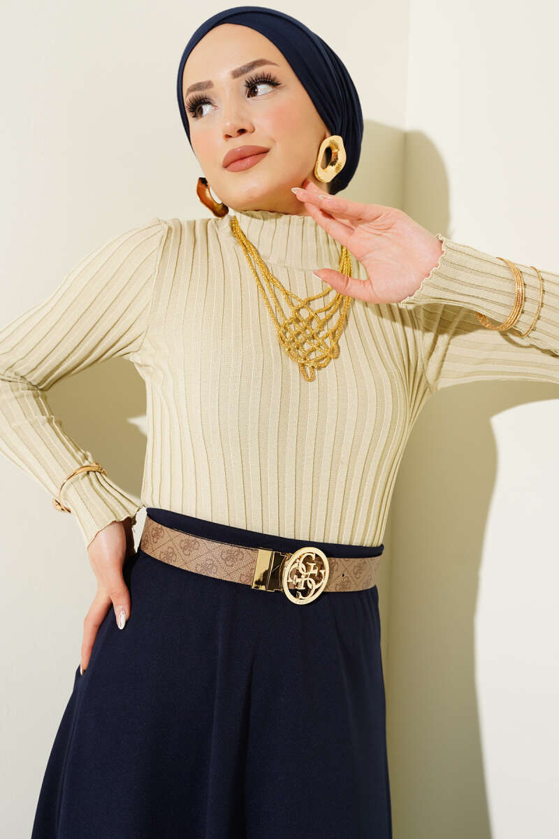 Ribbed Stretch Knit Sweater - Beige