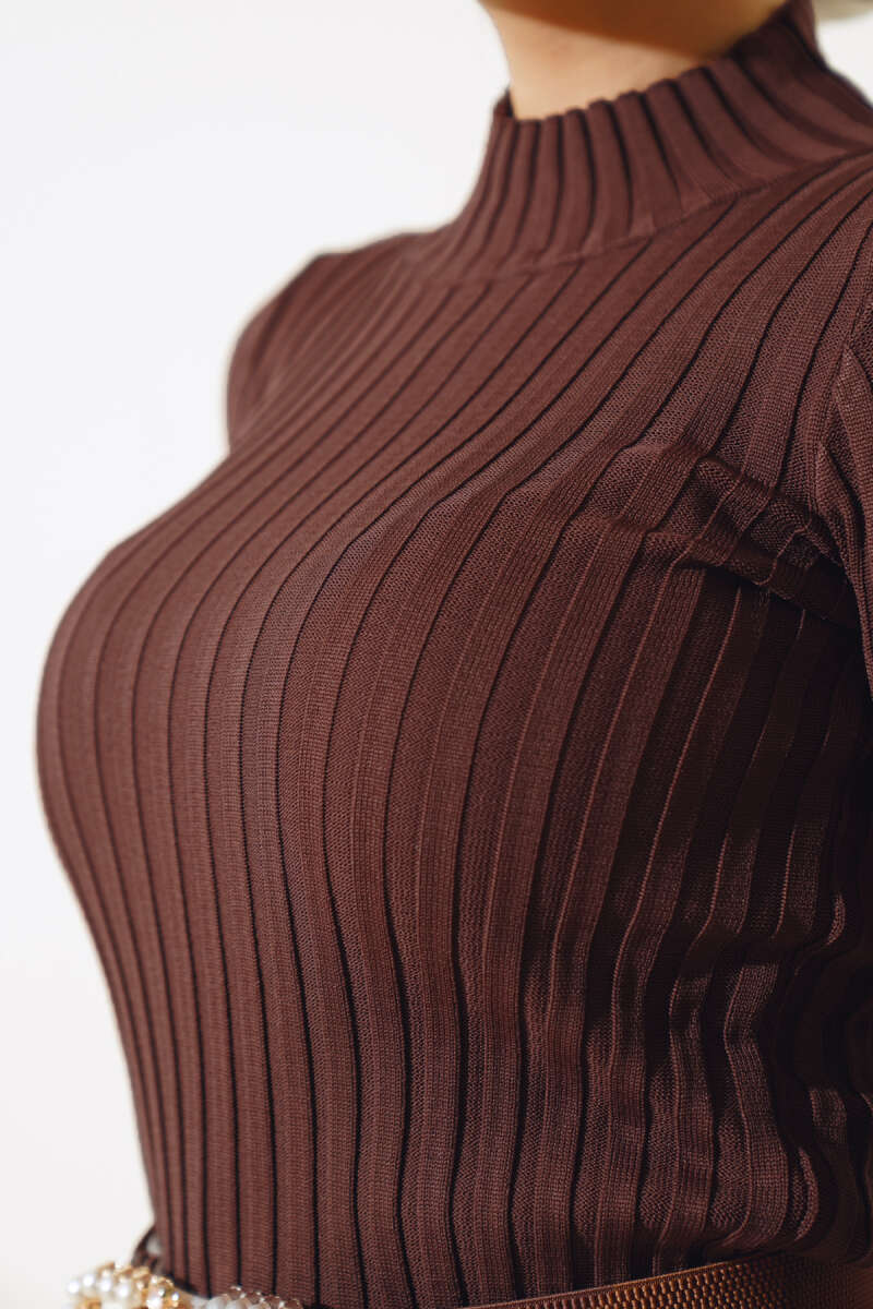 Ribbed Stretch Knit Sweater - Chestnut