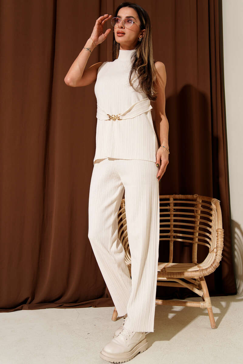 Ribbed Knit Two-Piece Set with Gold Brooch - Beige