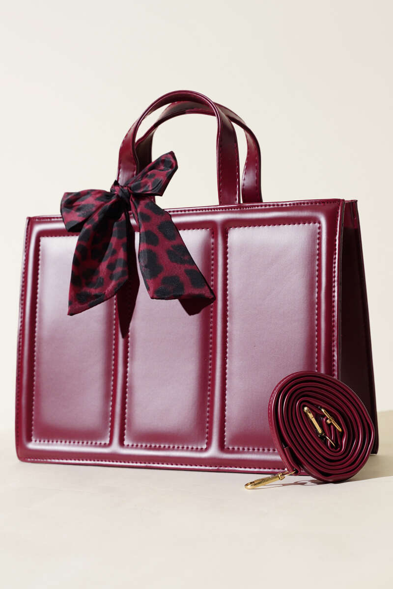 Rectangular Bag with Scarf and Soft Finish - Burgundy