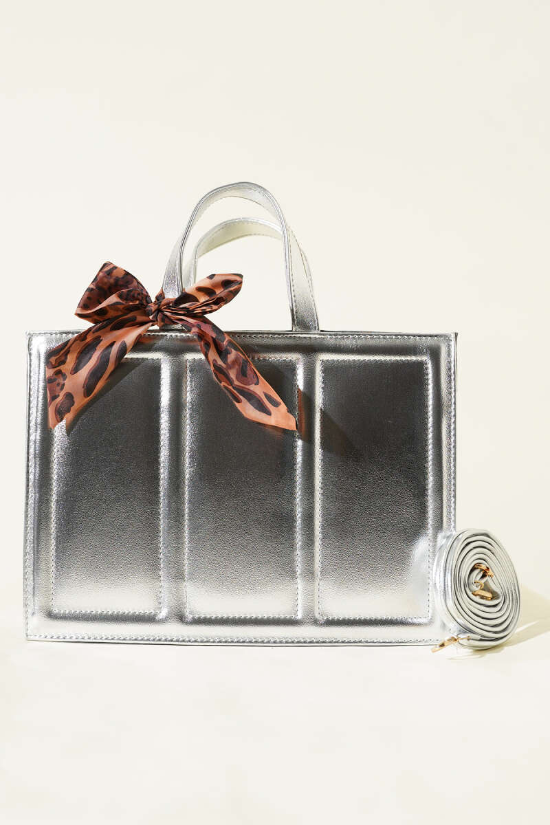 Rectangular Bag with Scarf and Soft Finish - Silver