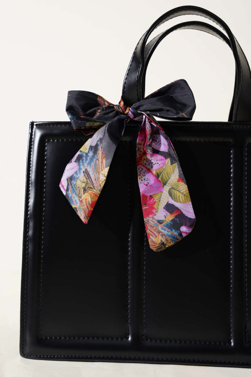 Rectangular Bag with Scarf and Soft Finish - Black