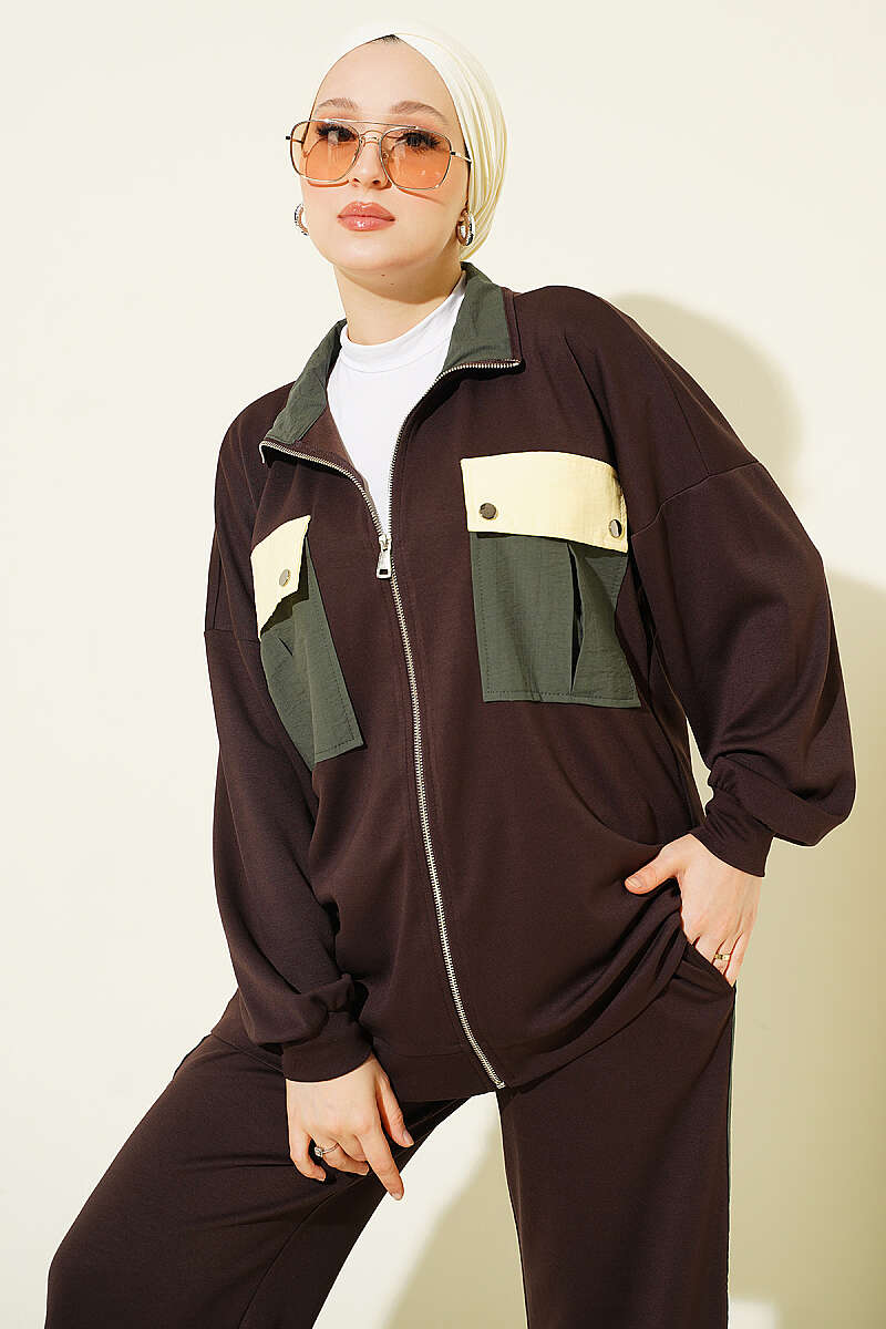 Two-Piece Set with Twin Pockets and Trim - Brown