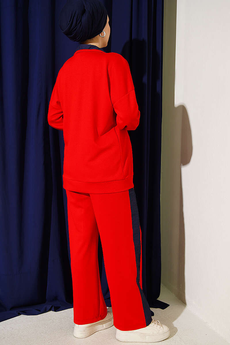 Two-Piece Set with Twin Pockets and Trim - Red