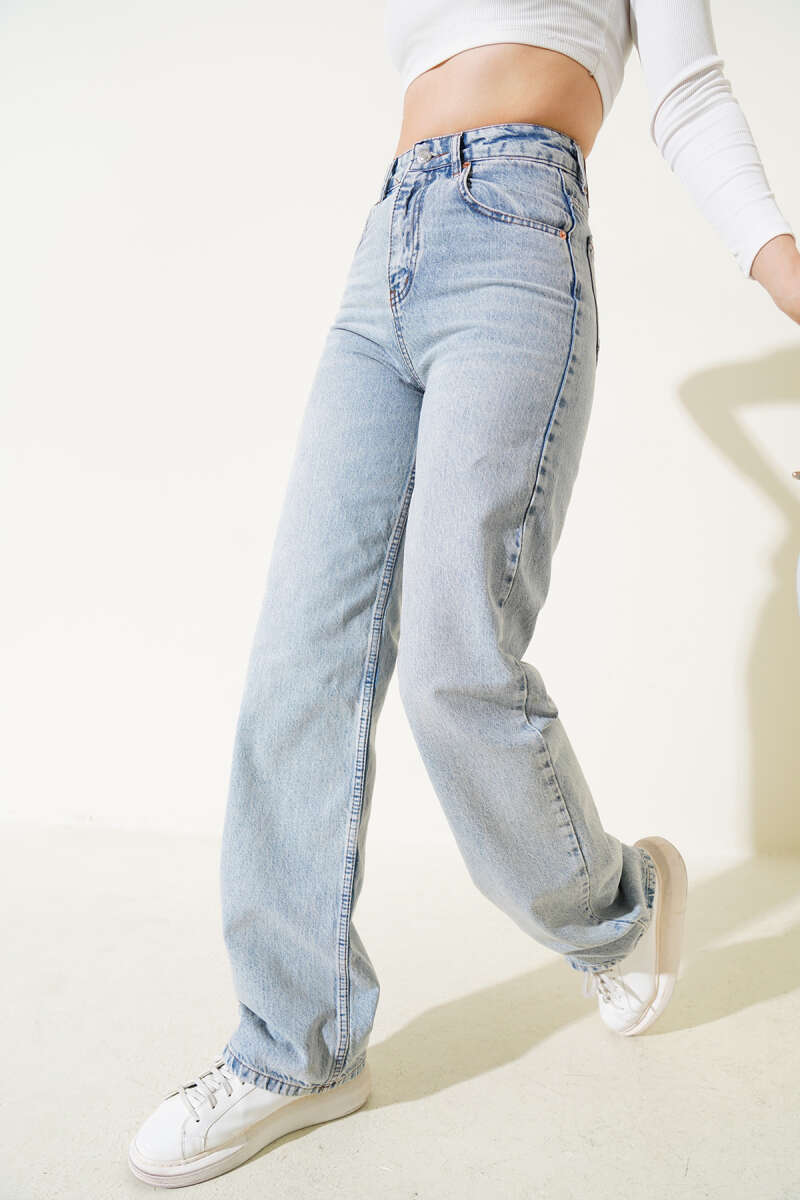 Wide-Leg Denim Palazzo Pants with High Rise - Mid Snow Wash