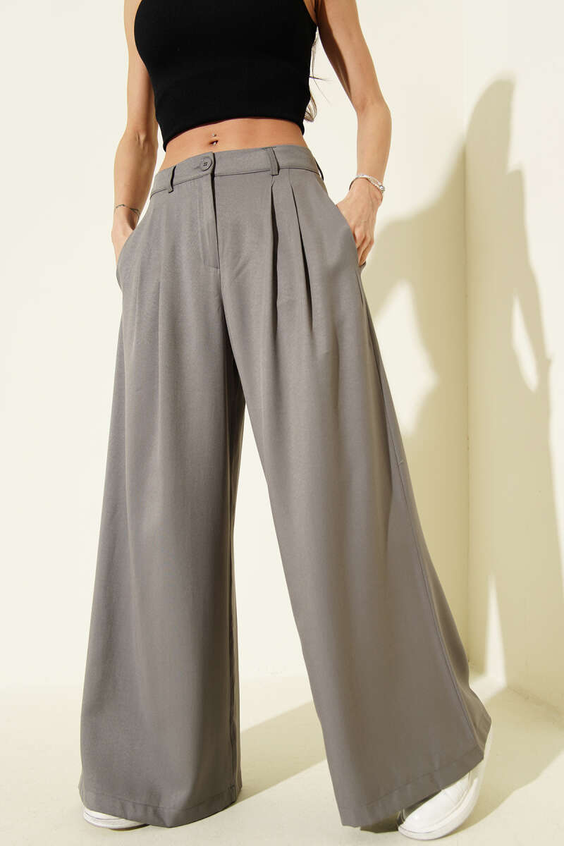 Loose Wide-Leg Pleated Pants - Grey
