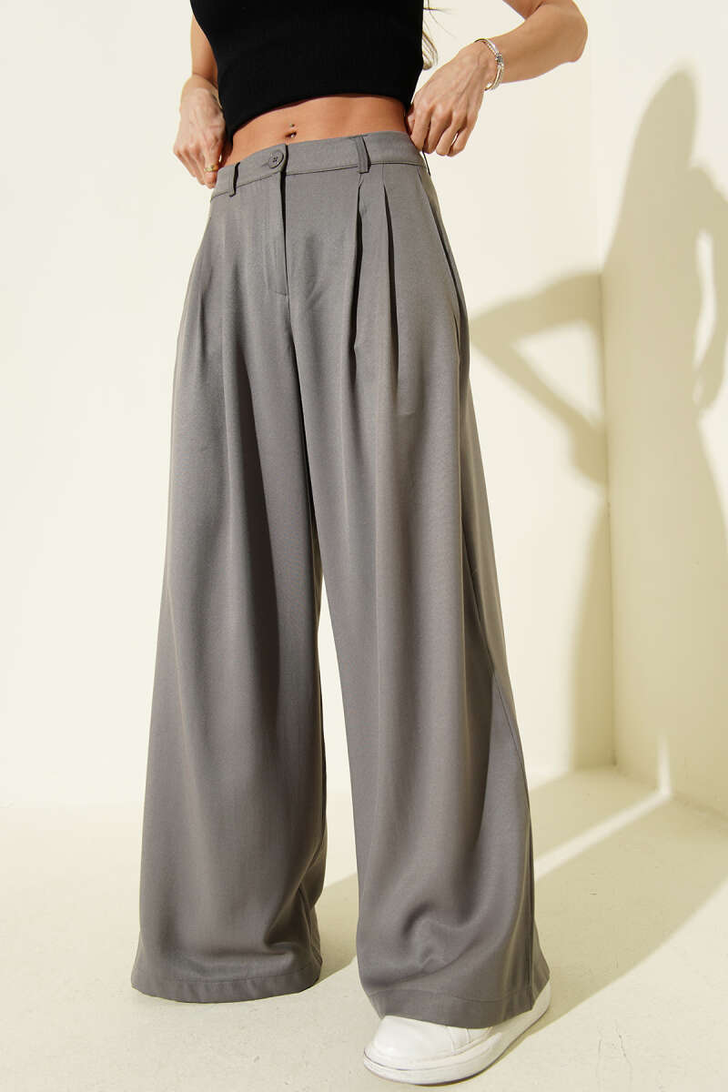Loose Wide-Leg Pleated Pants - Grey