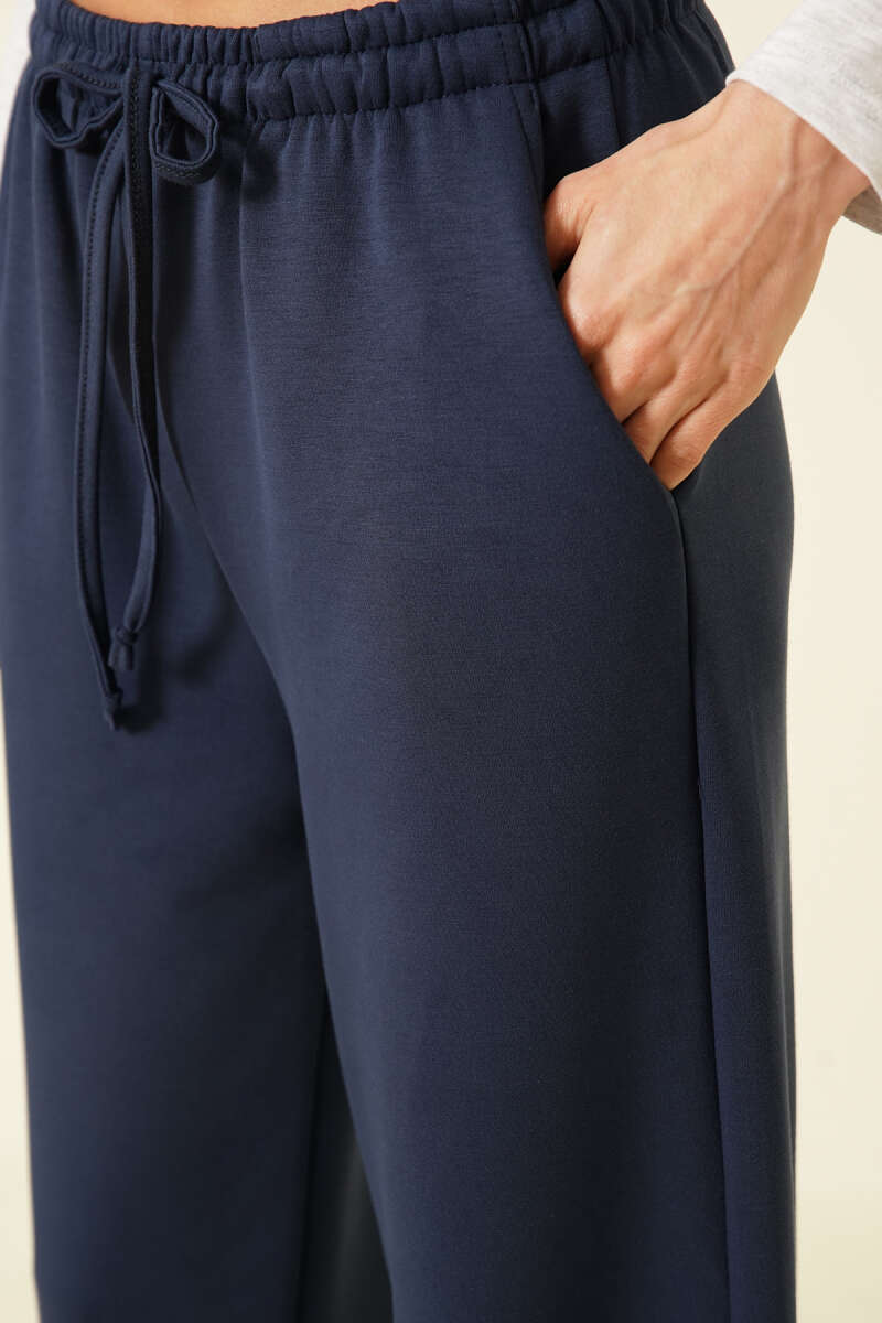 Wide-Leg Loycha Pants with Pockets - Navy