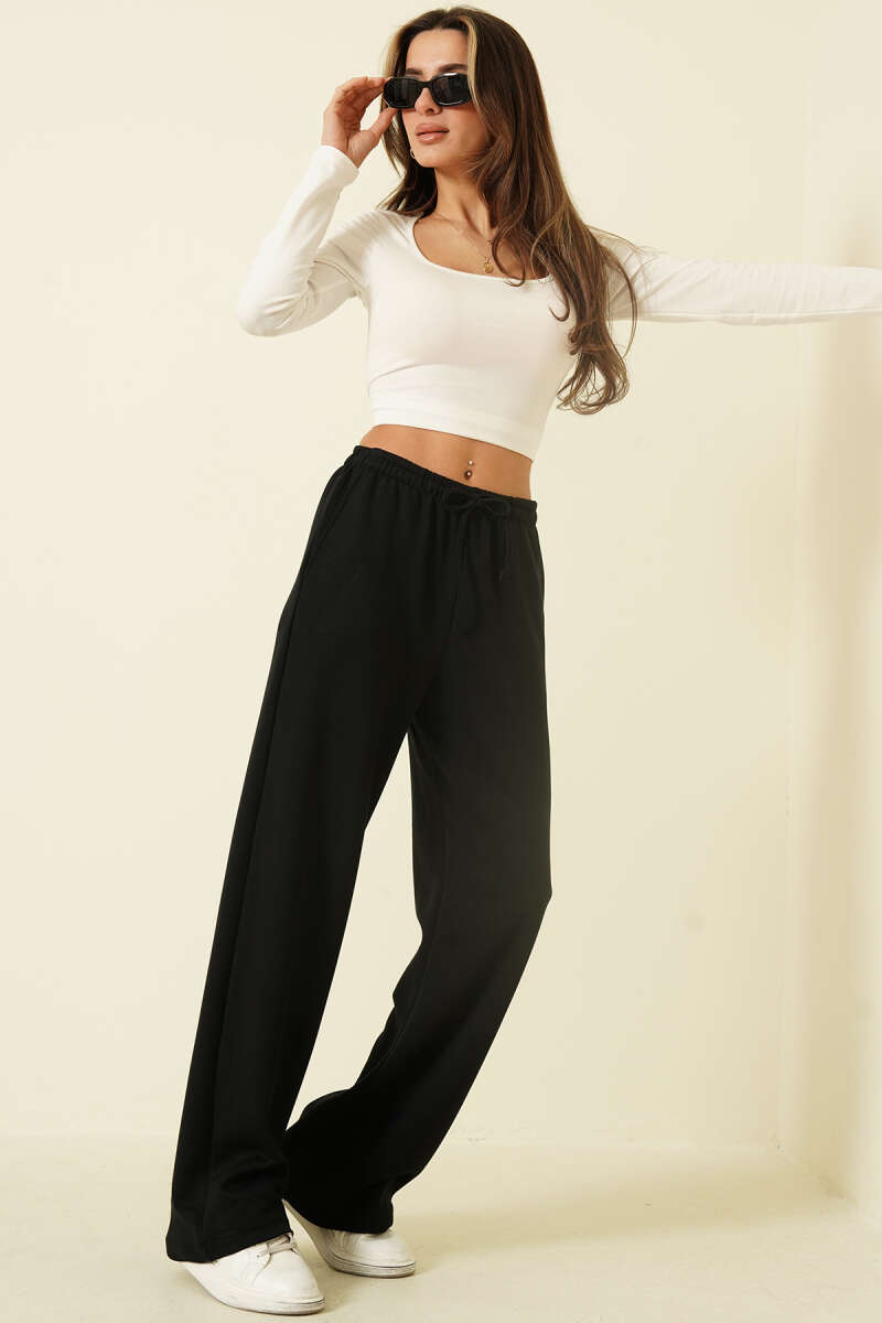 Wide-Leg Loycha Pants with Pockets - Black