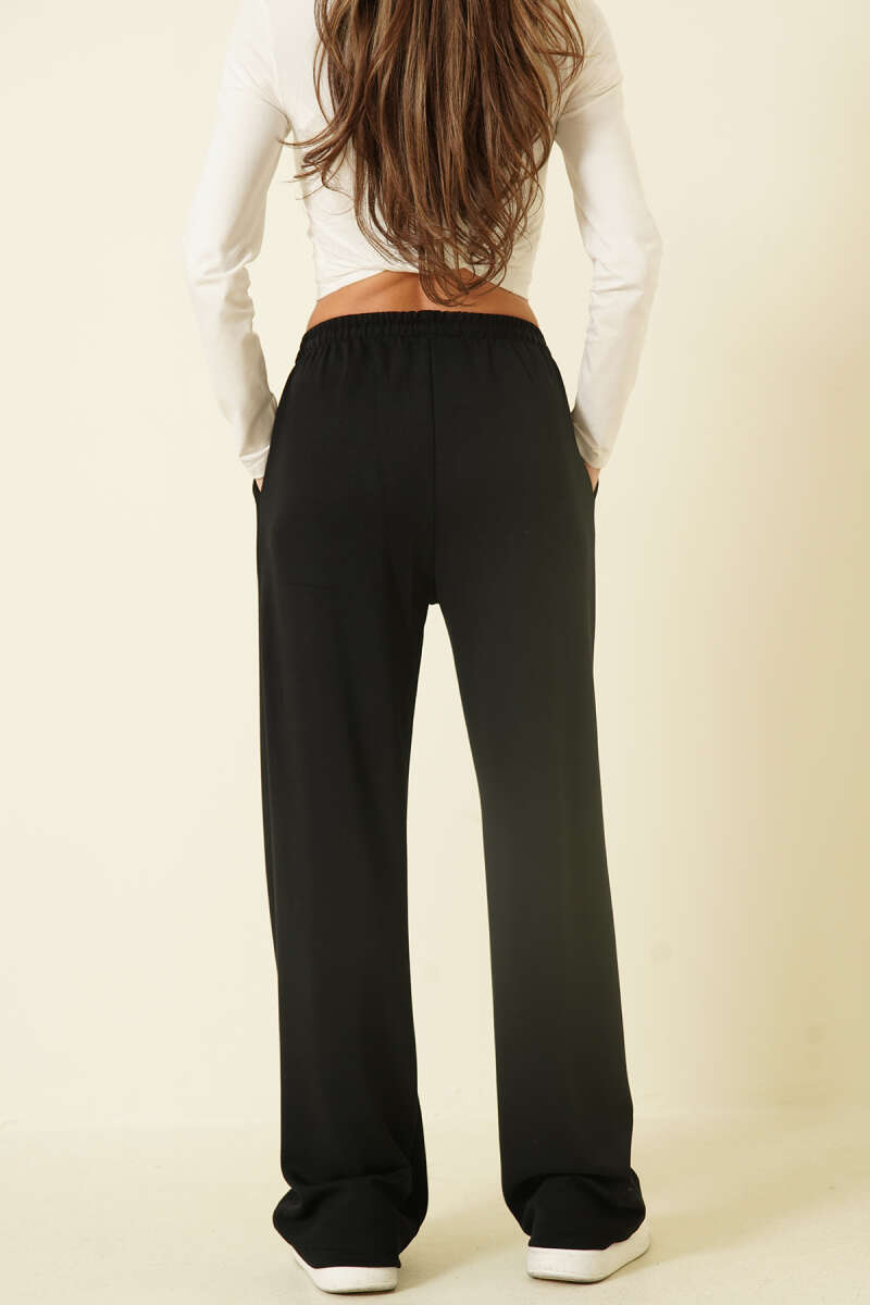 Wide-Leg Loycha Pants with Pockets - Black