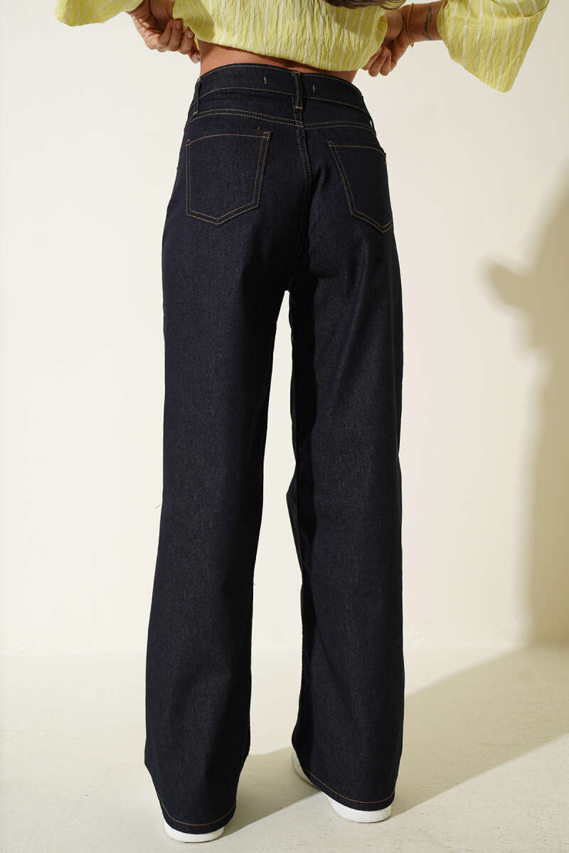 Wide-Leg Button Jeans - Navy