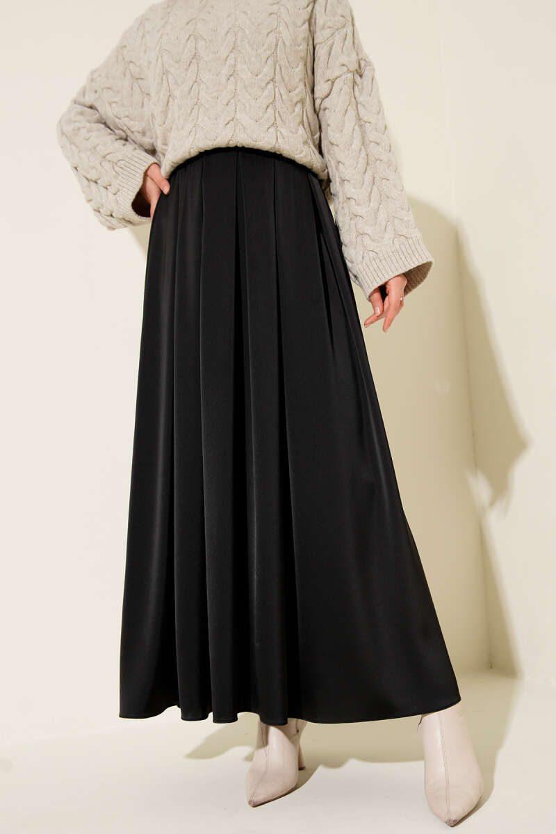 Wide-Pleat Satin Skirt - Black