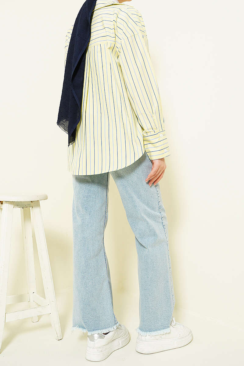 Wide-Leg Jeans with Tassel Hem - Mid Wash
