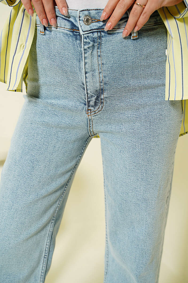 Wide-Leg Jeans with Tassel Hem - Mid Wash