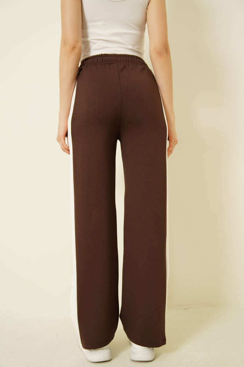 Snap-Button Loycha Pants with Wide Stripe - Brown