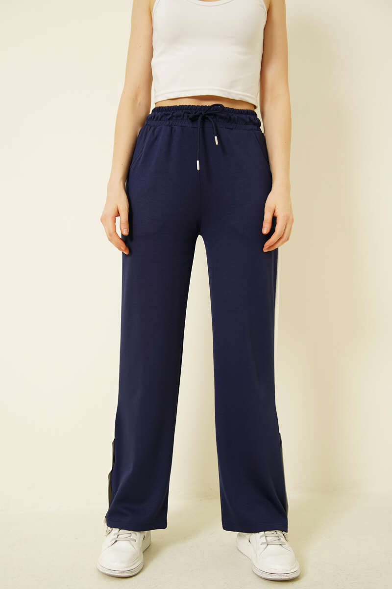 Snap-Button Loycha Pants with Wide Stripe - Navy