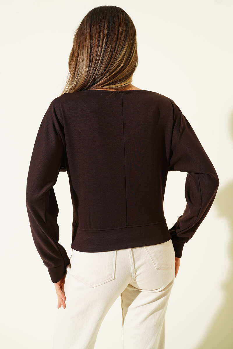 Wide-Neck Loycha Blouse - Brown