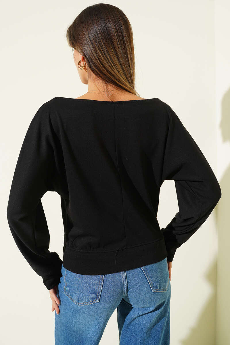 Wide-Neck Loycha Blouse - Black