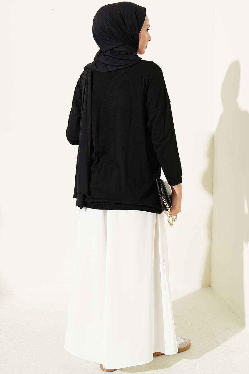 Wide-Neck Knit Tunic - Black