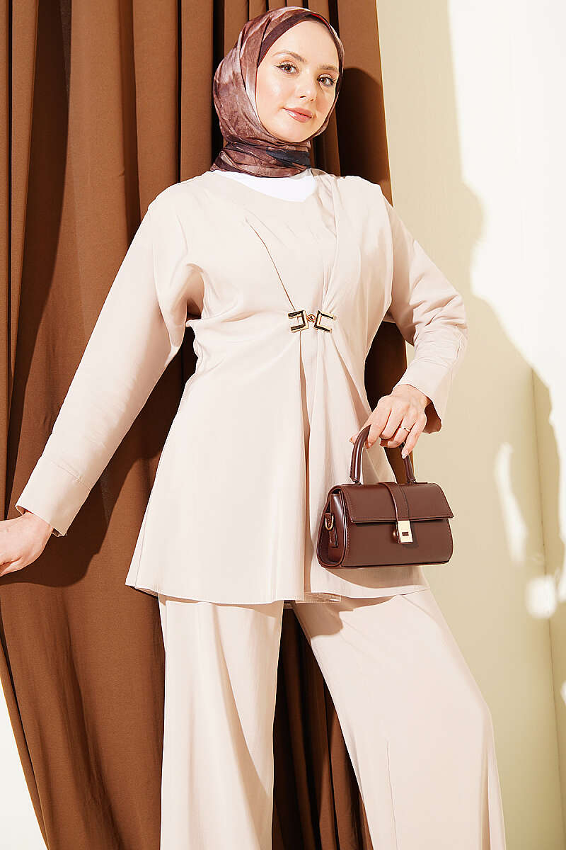 V-Neck Modal Two-Piece Set with Gold Accessory - Stone